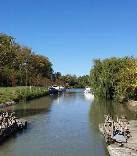 Maison De Maitre A # Jacuzzi بيت للعطل